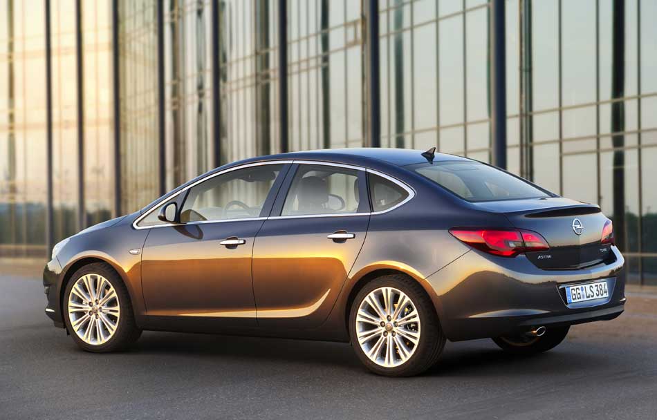 opel-astra-4-vrata